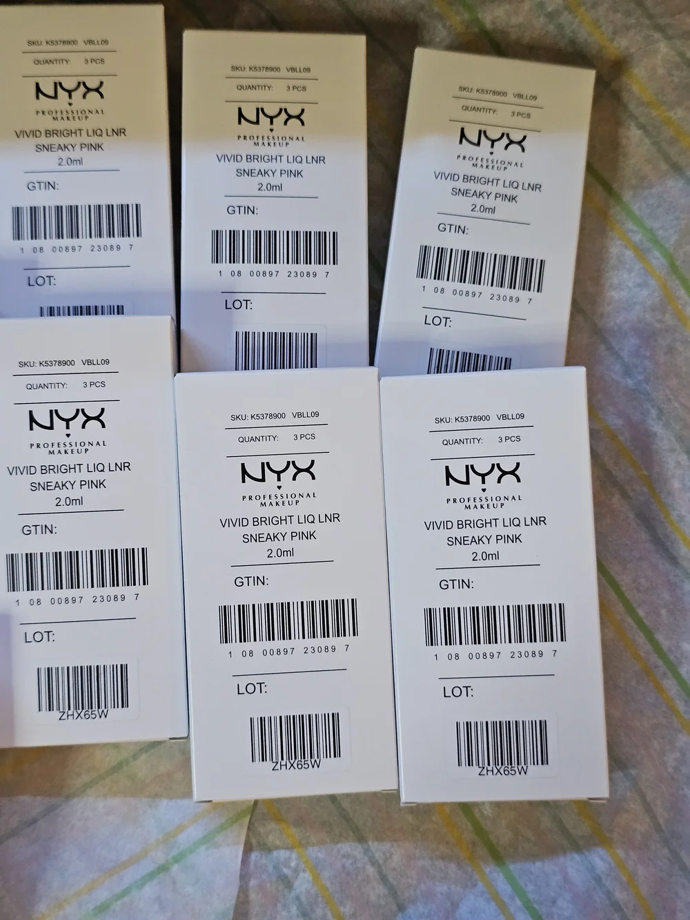 NYX Vivid Bright Liquid Liner Sneaky Pink - White Packaging